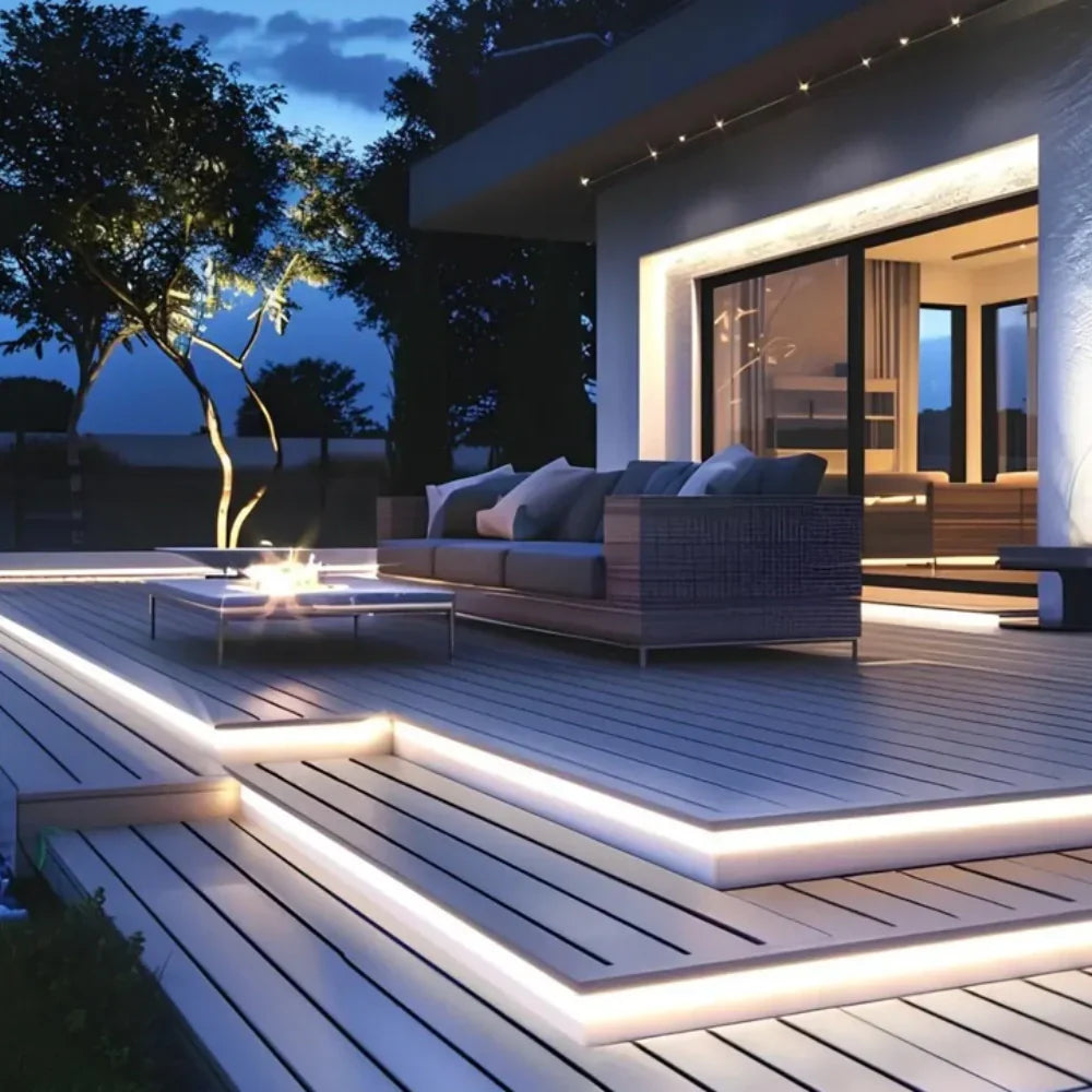 Tira de luz LED flexible, impermeable y controlada por sensor