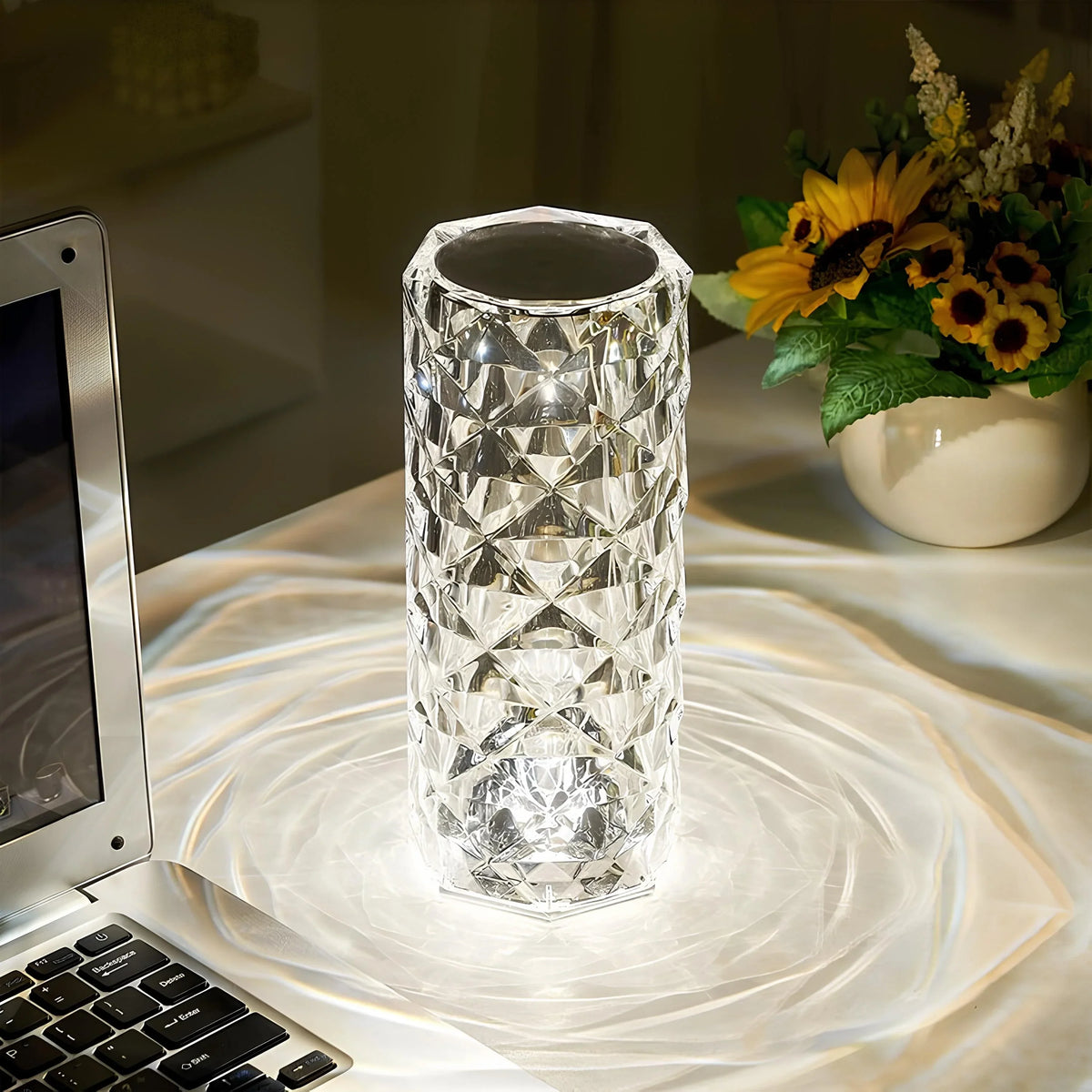 Lámpara LED de cristal elegante con 16 opciones de color y control remoto
