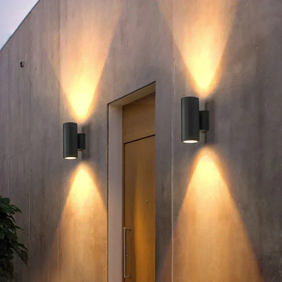Luz de pared exterior contemporánea con iluminación LED para exteriores