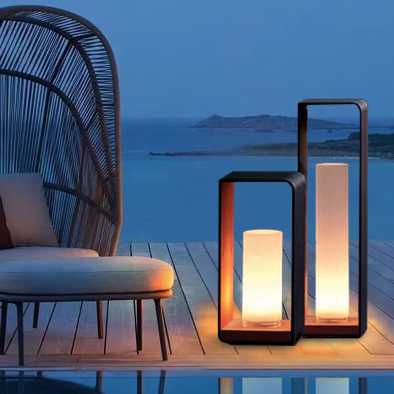 Luz moderna para senderos y jardines exteriores