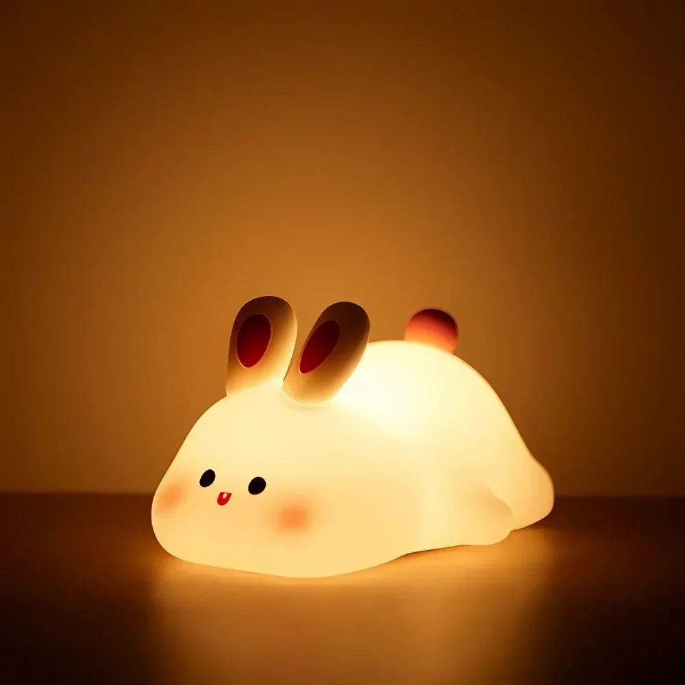 Lámpara nocturna LED adorable con brillo ajustable y temporizador de sueño