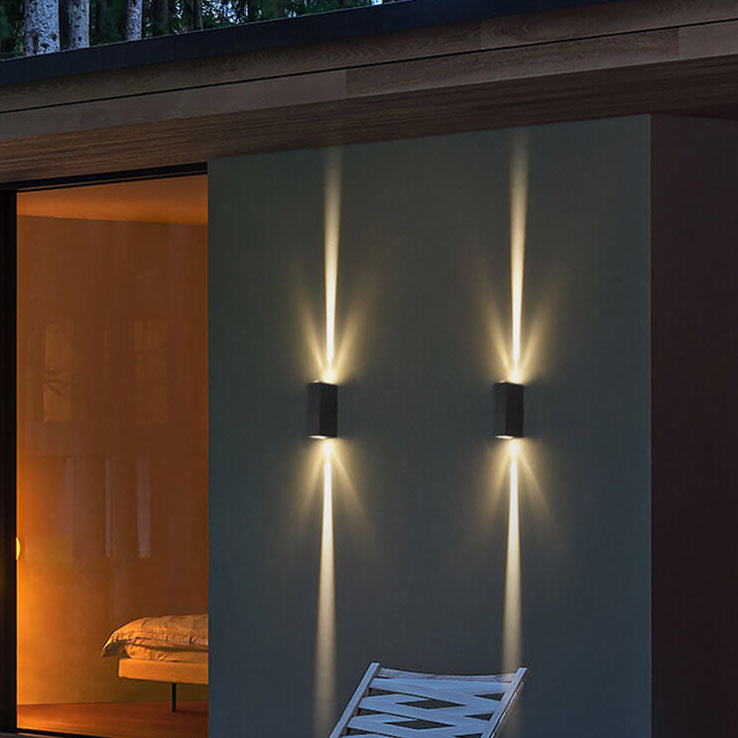 Luz de pared LED impermeable para exteriores, moderna, para patio y jardín.