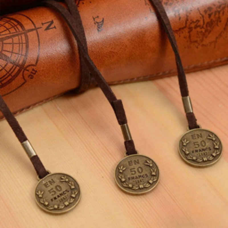 Vintage Leather Pencil Case - product detail 2