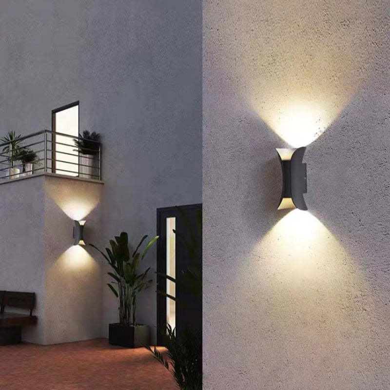 Lámpara de pared LED para exteriores, diseño contemporáneo para uso exterior