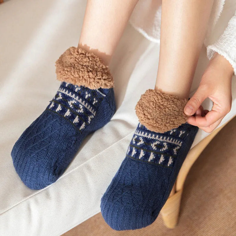 Snow Pattern Warm Socks for Winter - product detail 2