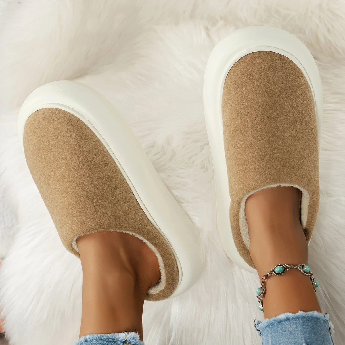Warm Plush Indoor Winter Slippers for Women - product detail 2