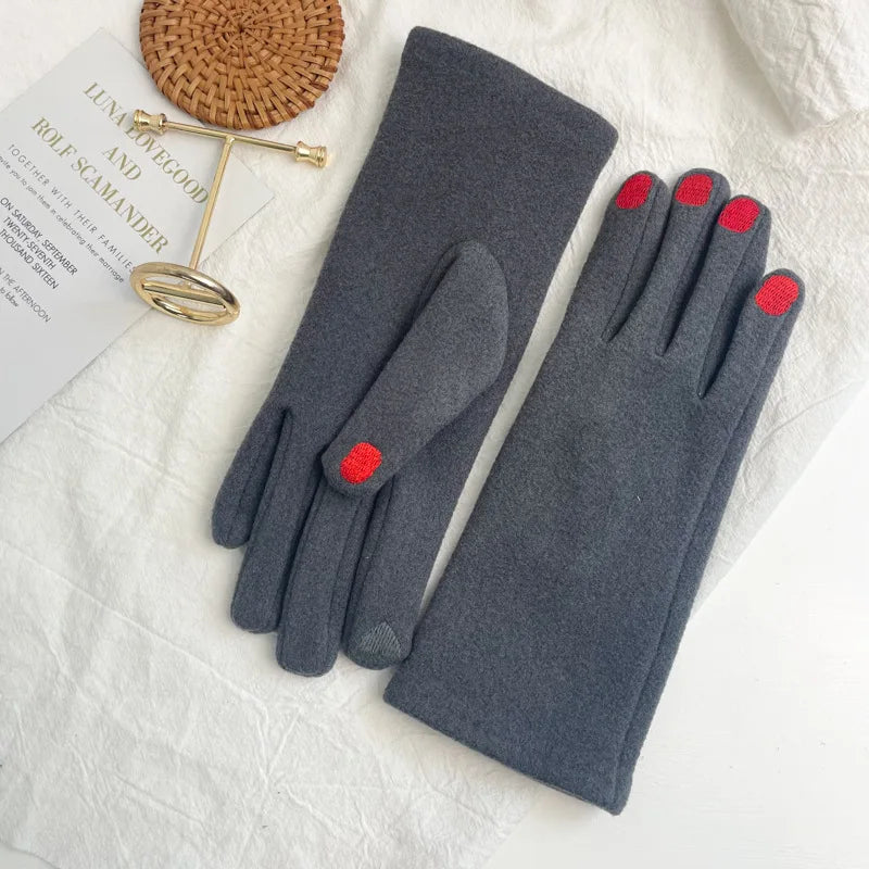 Touch Screen Winter Gloves with Nail Polish Design - product detail 4