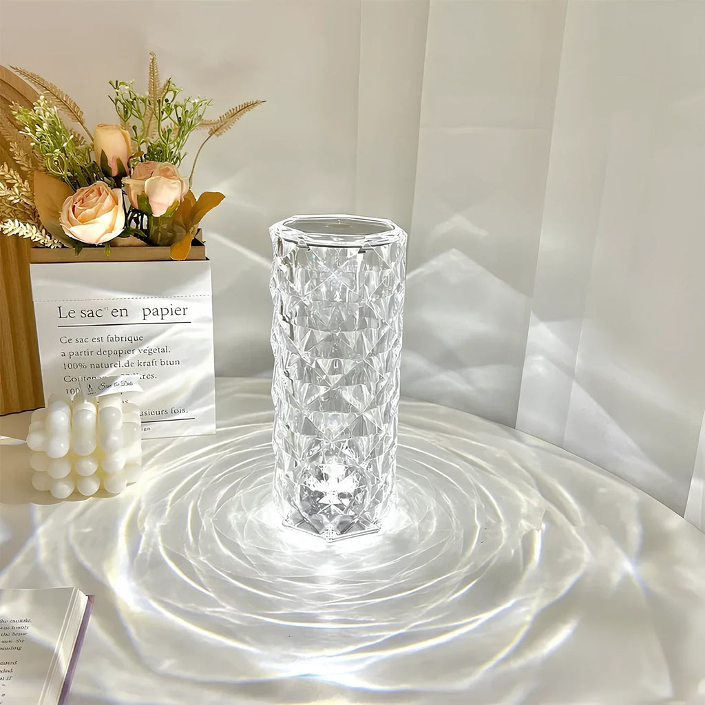 Lámpara LED de cristal elegante con 16 opciones de color y control remoto