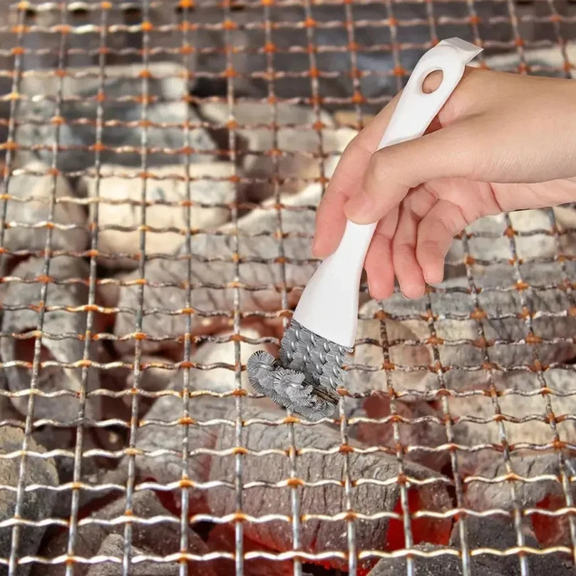V-Shaped Barbecue Grill Brush with Scraper - product detail 2