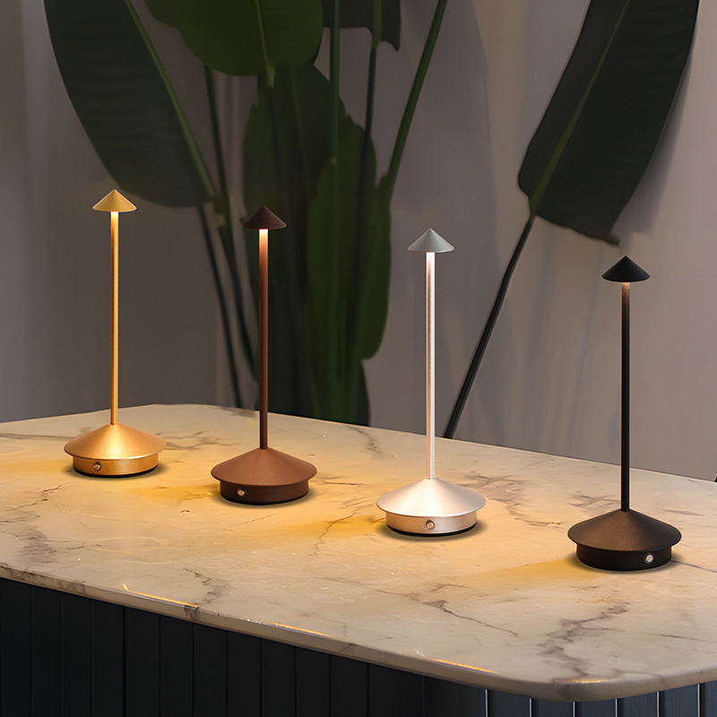 Wireless LED table lamp in an elegant design - product detail 2