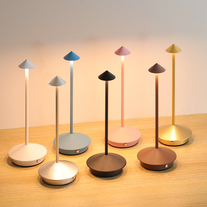 Wireless LED table lamp in an elegant design - product detail 4