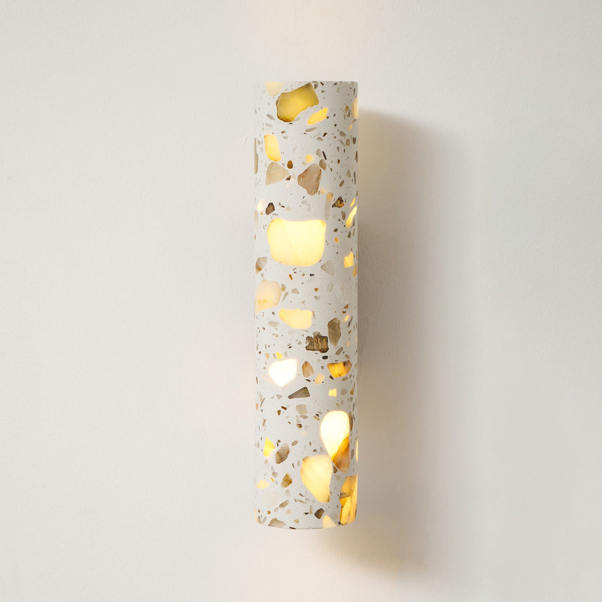 Lámparas de pared minimalistas con detalles artísticos