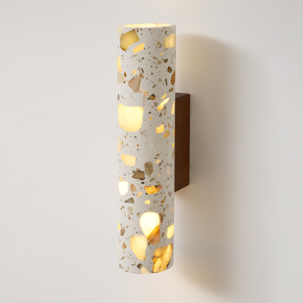 Lámparas de pared minimalistas con detalles artísticos