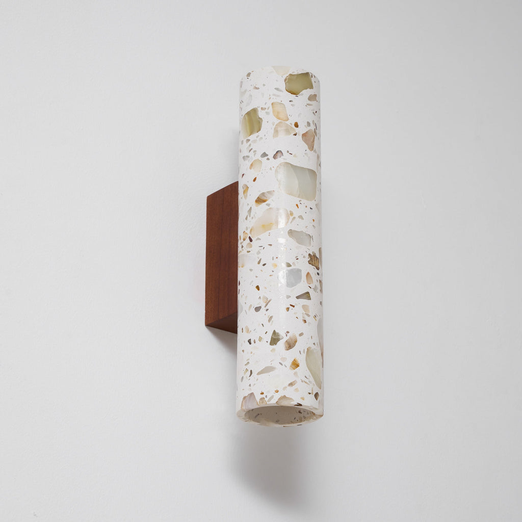 Lámparas de pared minimalistas con detalles artísticos