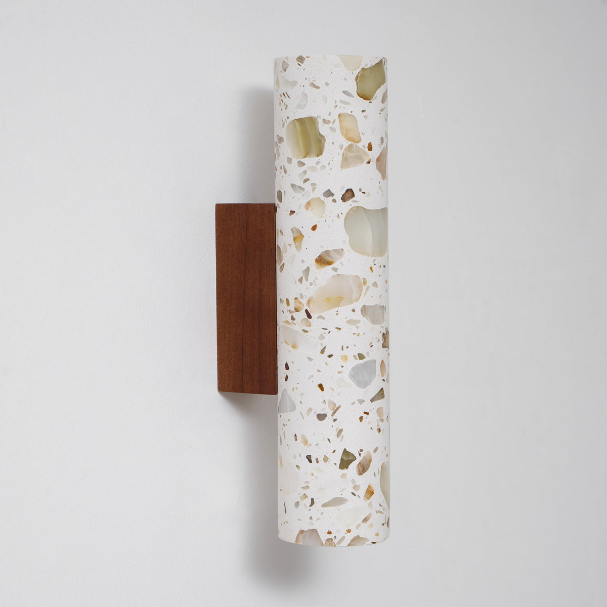 Lámparas de pared minimalistas con detalles artísticos