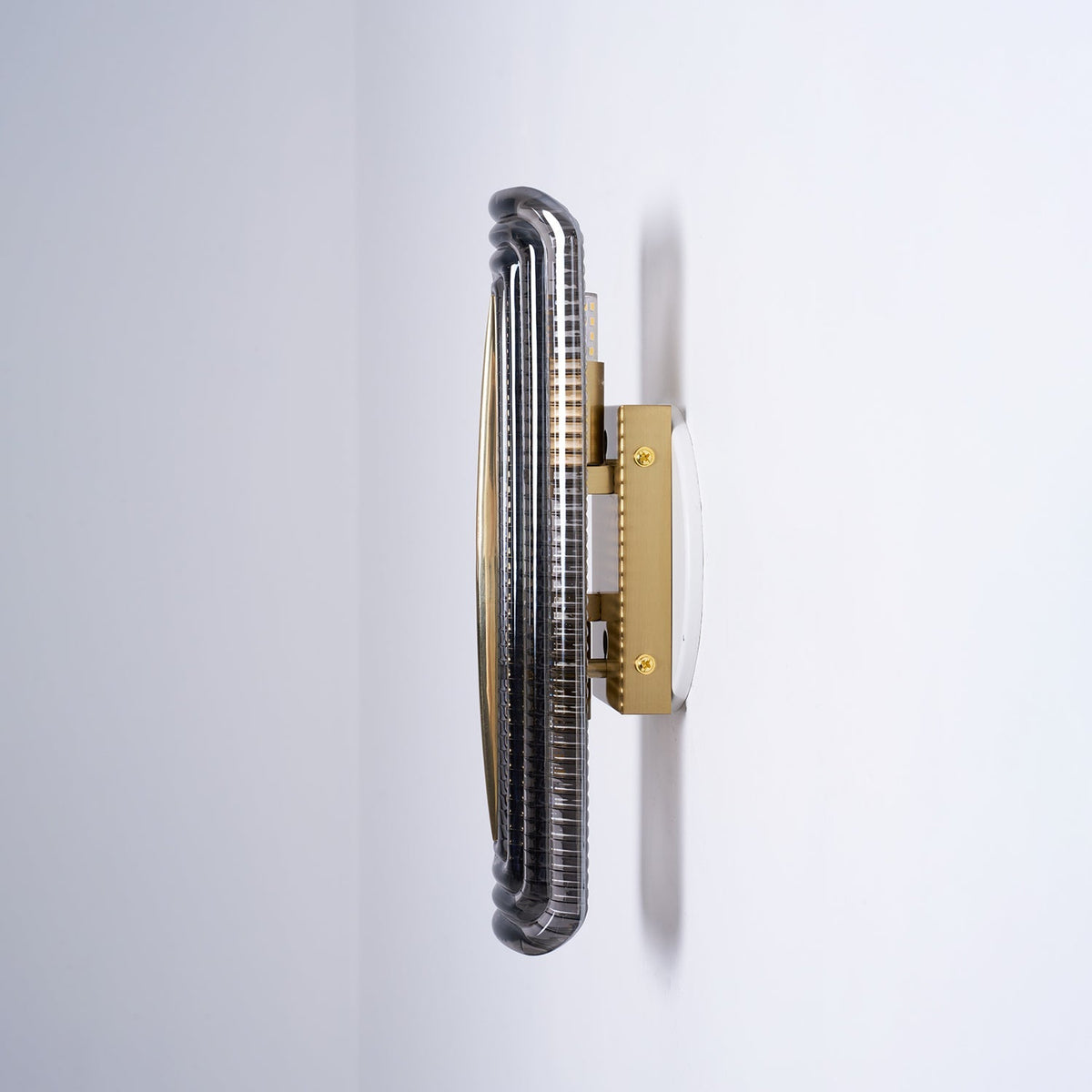 Lámparas de pared geométricas para interiores modernos