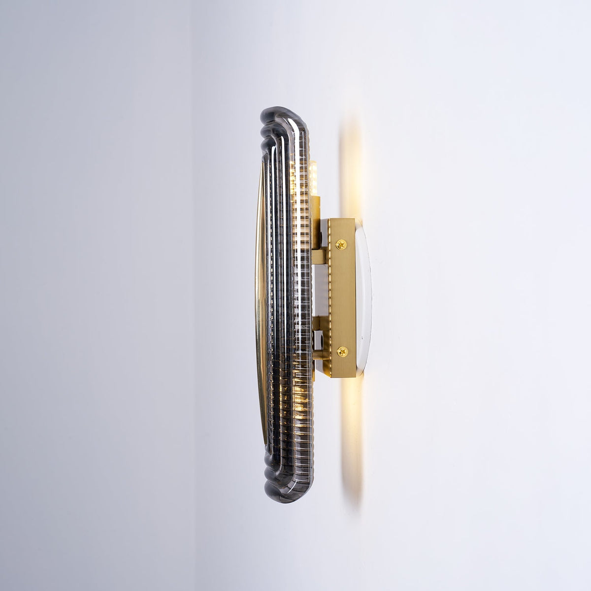 Lámparas de pared geométricas para interiores modernos