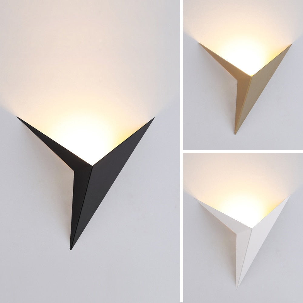 Lámparas de pared de lujo con diseño triangular elegante