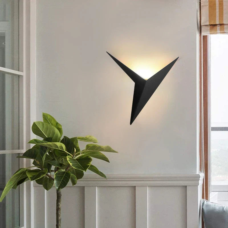 Lámparas de pared de lujo con diseño triangular elegante