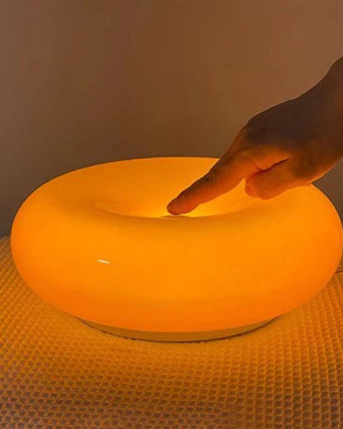 Round Donut Table Lamp – Soft LED Light &amp; 30cm Decorative Design