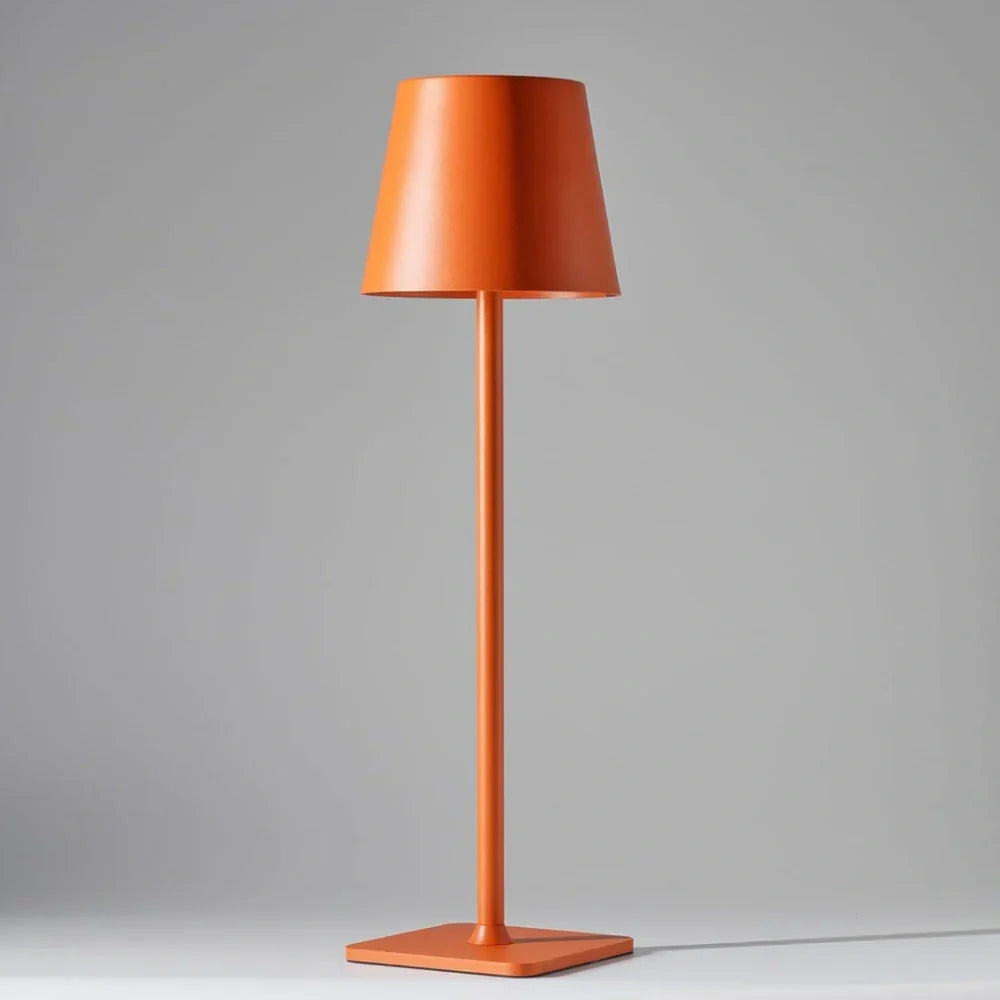 Lámpara de mesa alta regulable con control táctil y luz LED recargable