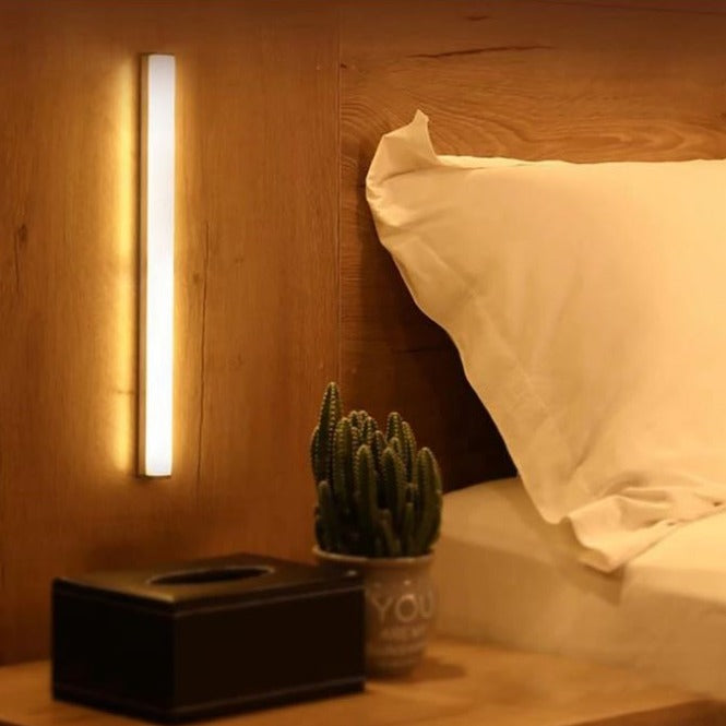 Luz nocturna LED automática de bajo consumo con diseño activado por movimiento