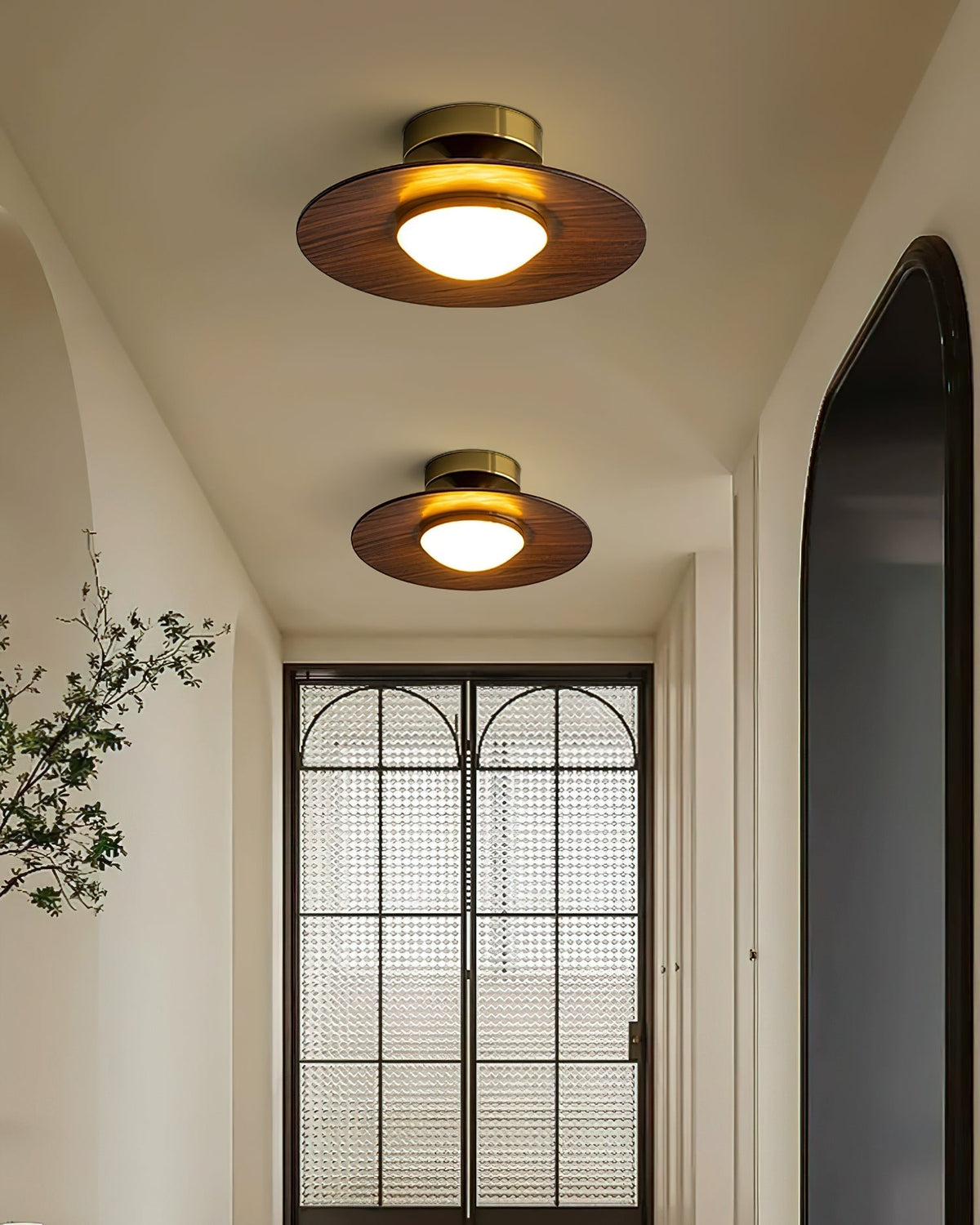 Luz de techo LED contemporánea con diseño compacto de montaje empotrado