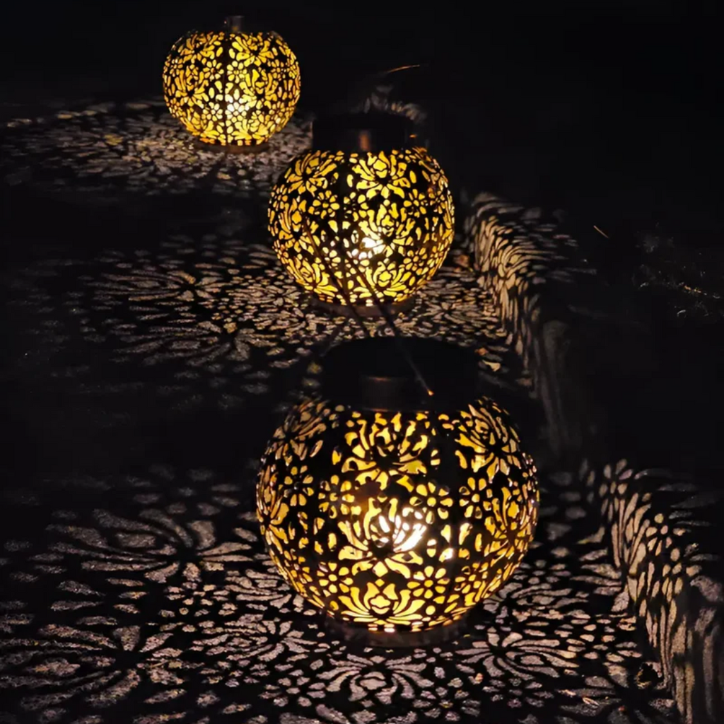 Weatherproof LED Solar Pendant Light For The Garden - product detail 2