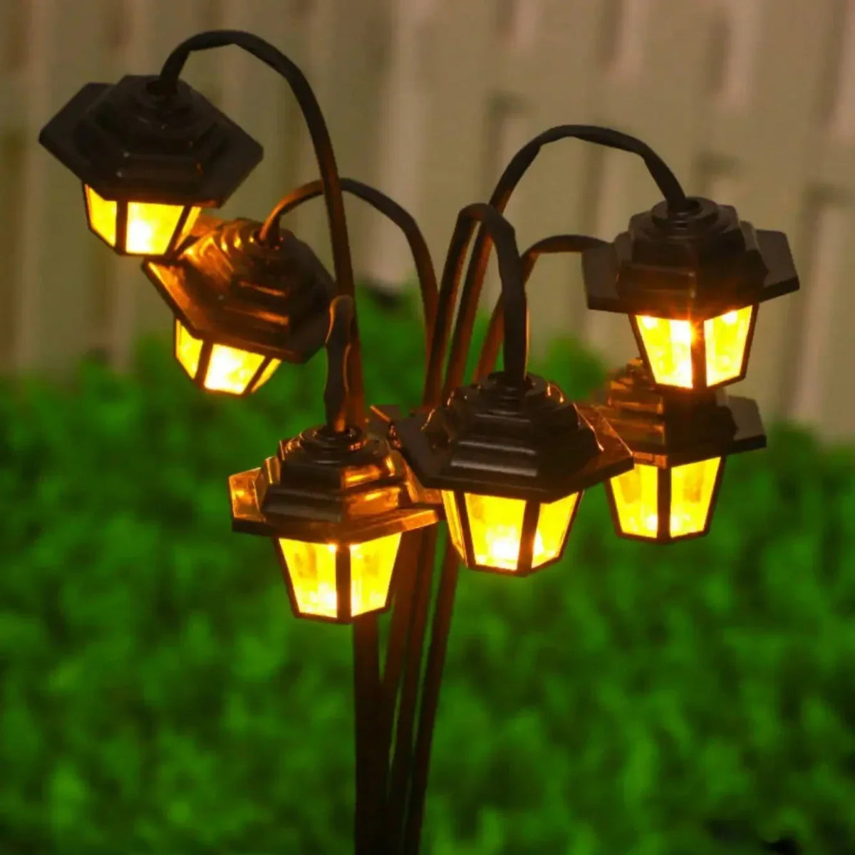 Retro Solar Garden Lantern – 6 LED Lights & IP44 Waterproof