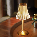 Lámpara de mesa de cristal decorativa con luz dorada para interiores modernos