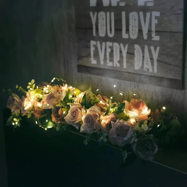 Clear Acrylic Flower Vase - product image 1