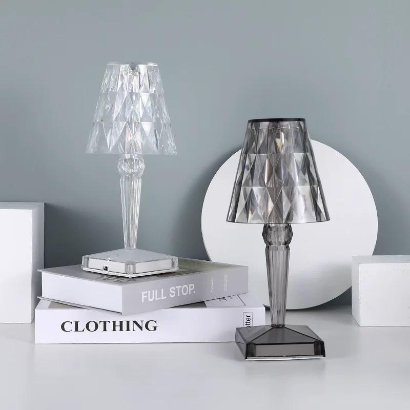 Lámpara elegante con acento de cristal, regulable y recargable para iluminación del hogar