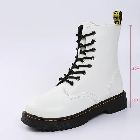 Comfortable boots with laces and a zipper - product image 5