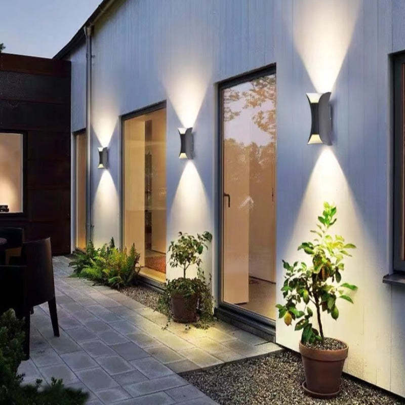 Lámpara de pared LED para exteriores, diseño contemporáneo para uso exterior