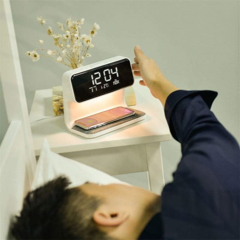 Despertador con estación de carga inalámbrica Qi para mesita de noche, pantalla LED digital y luz nocturna