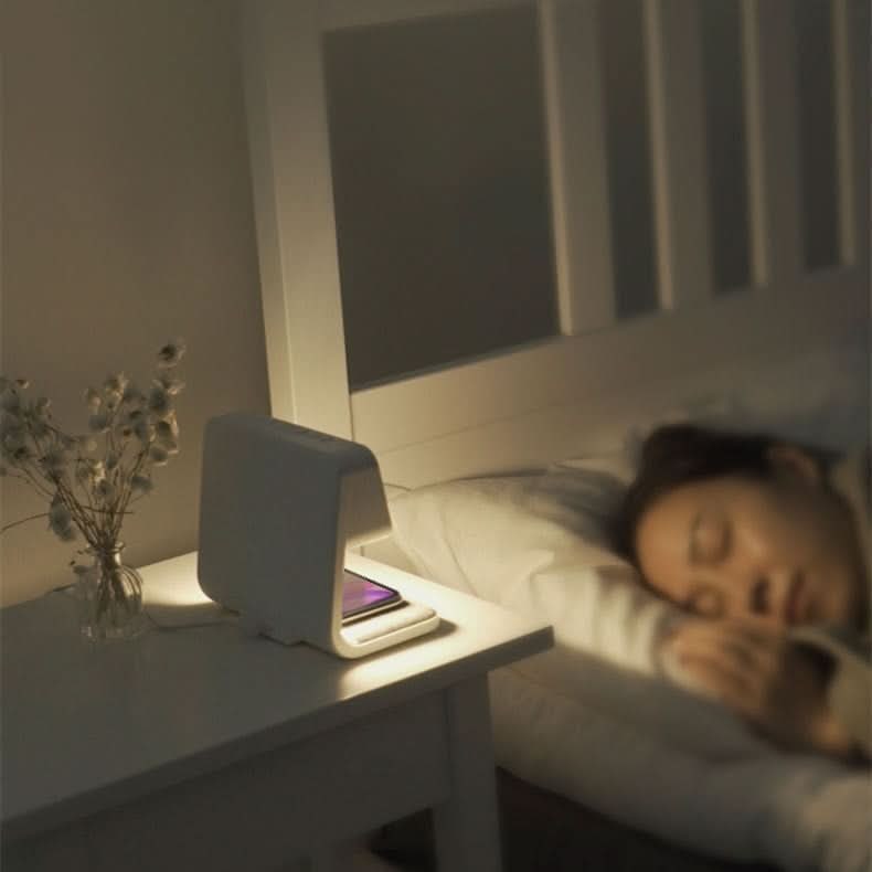Despertador con estación de carga inalámbrica Qi para mesita de noche, pantalla LED digital y luz nocturna