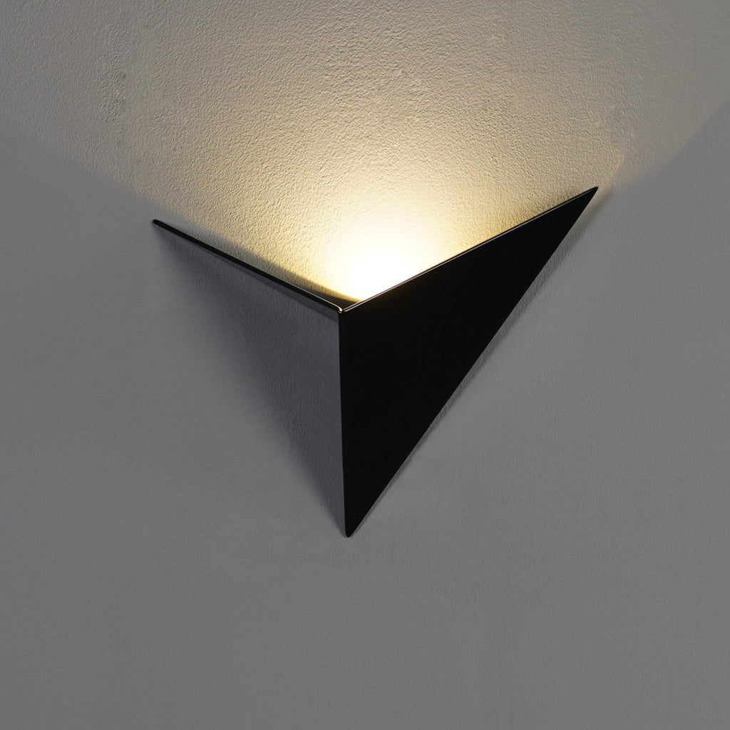 Lámparas de pared de lujo con diseño triangular elegante