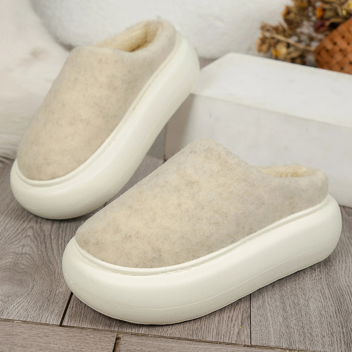 Warm Plush Indoor Winter Slippers for Women - product detail 5