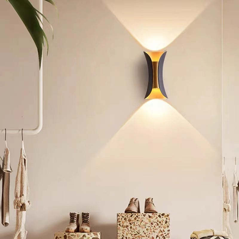 Lámpara de pared LED para exteriores, diseño contemporáneo para uso exterior