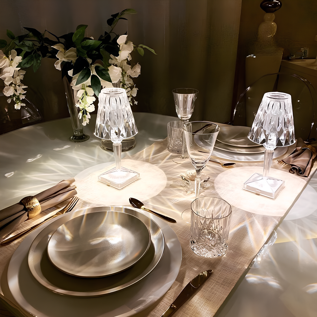 Lámpara elegante con acento de cristal, regulable y recargable para iluminación del hogar