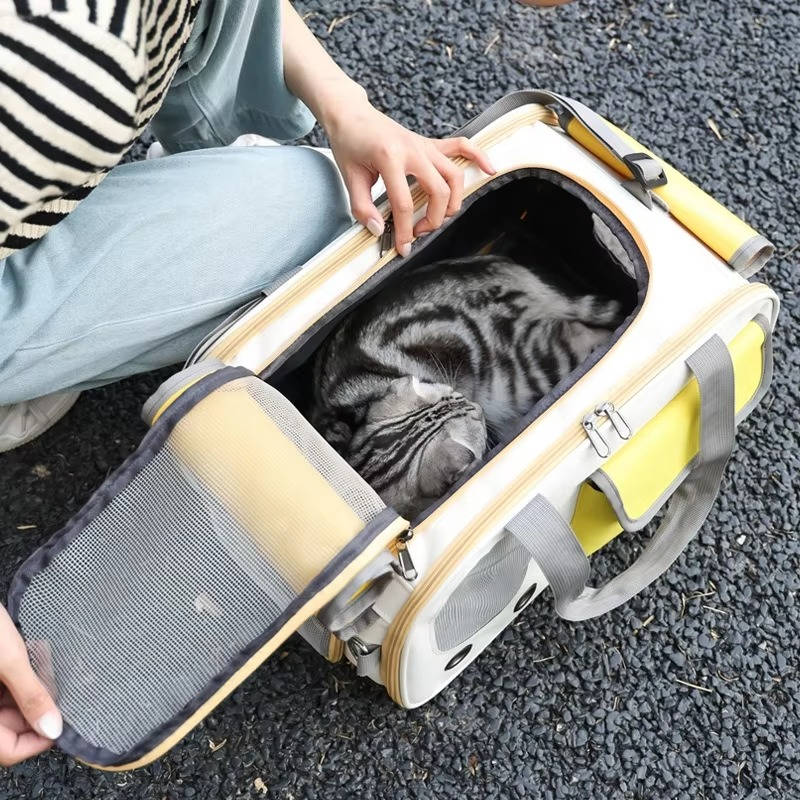 Travel Pet Carrier for Cats And Small Dogs - product detail 4