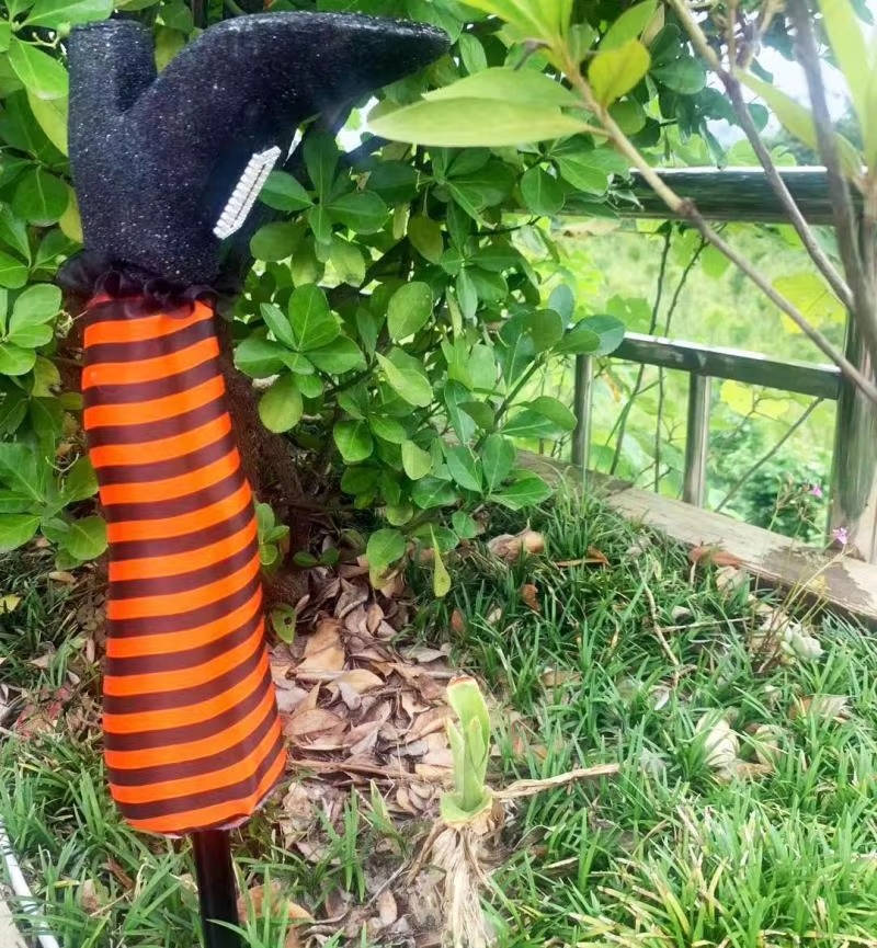 Witch Legs Halloween Decoration - product detail 10