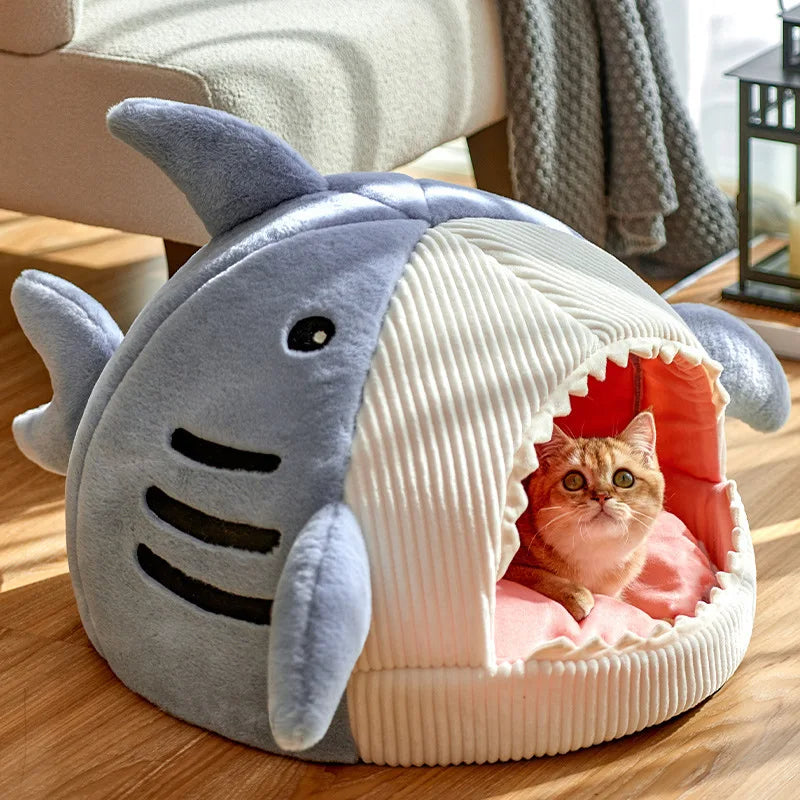 Shark-Shaped Dog and Cat Cave Bed (40x40x32cm) - product image 1