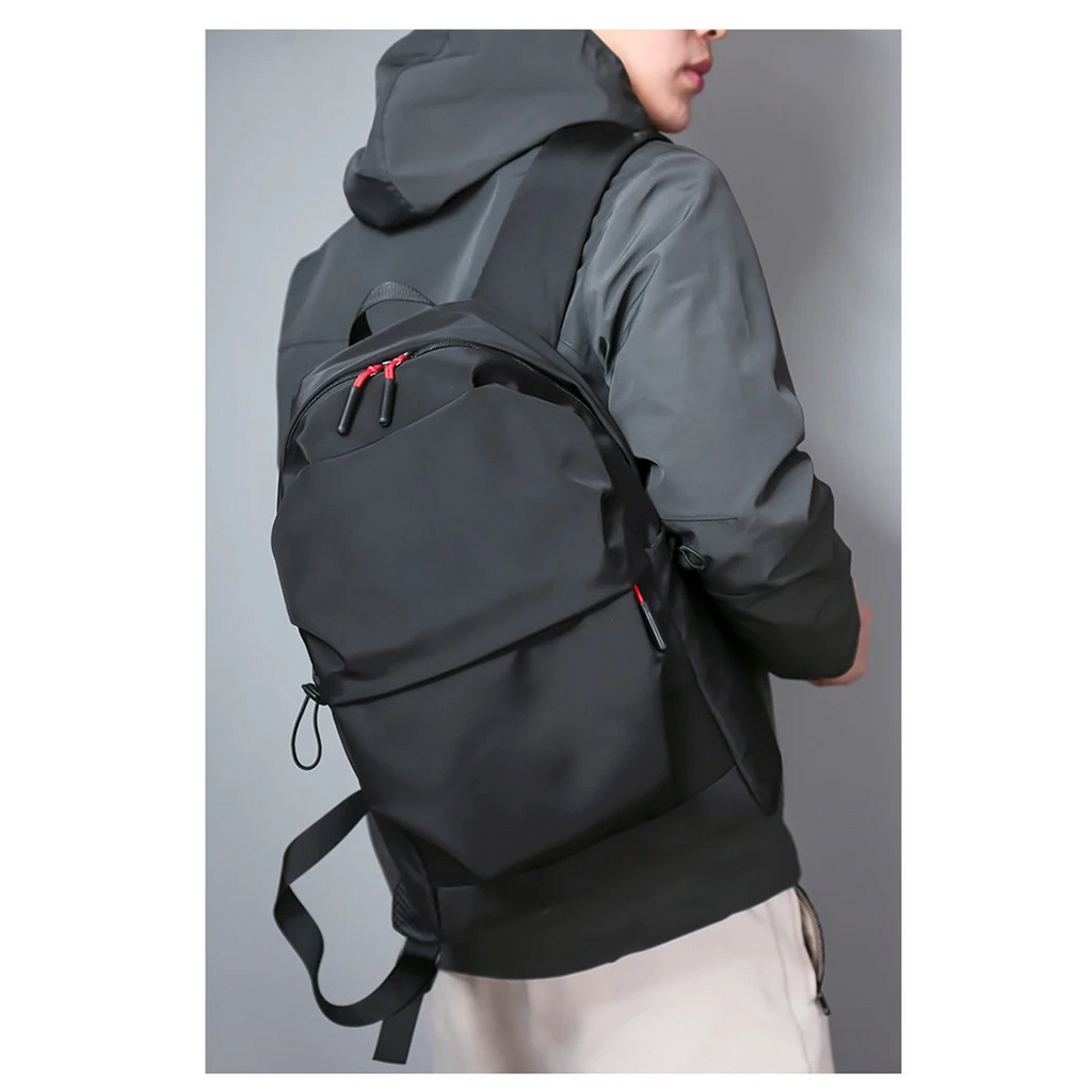Minimalist Black Backpack - product detail 3