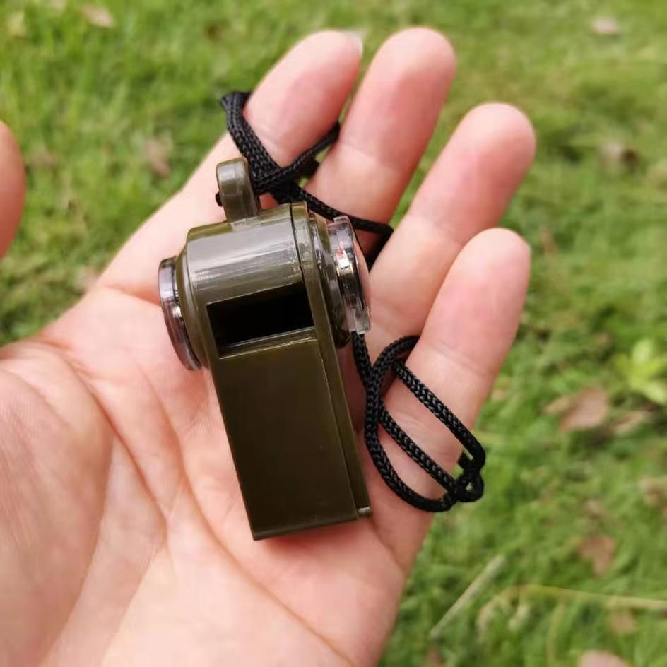 Loudest Emergency Whistle - product detail 5