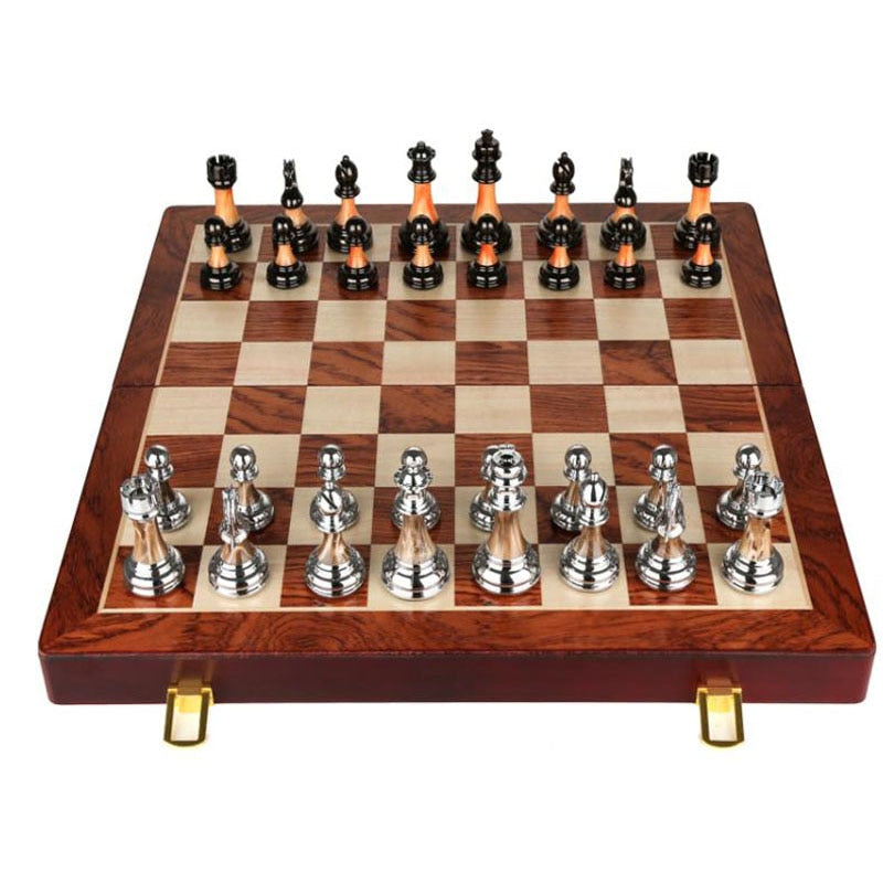 Luxurious Metal Chess Set With A Large 42 Cm Wooden Board - product detail 3