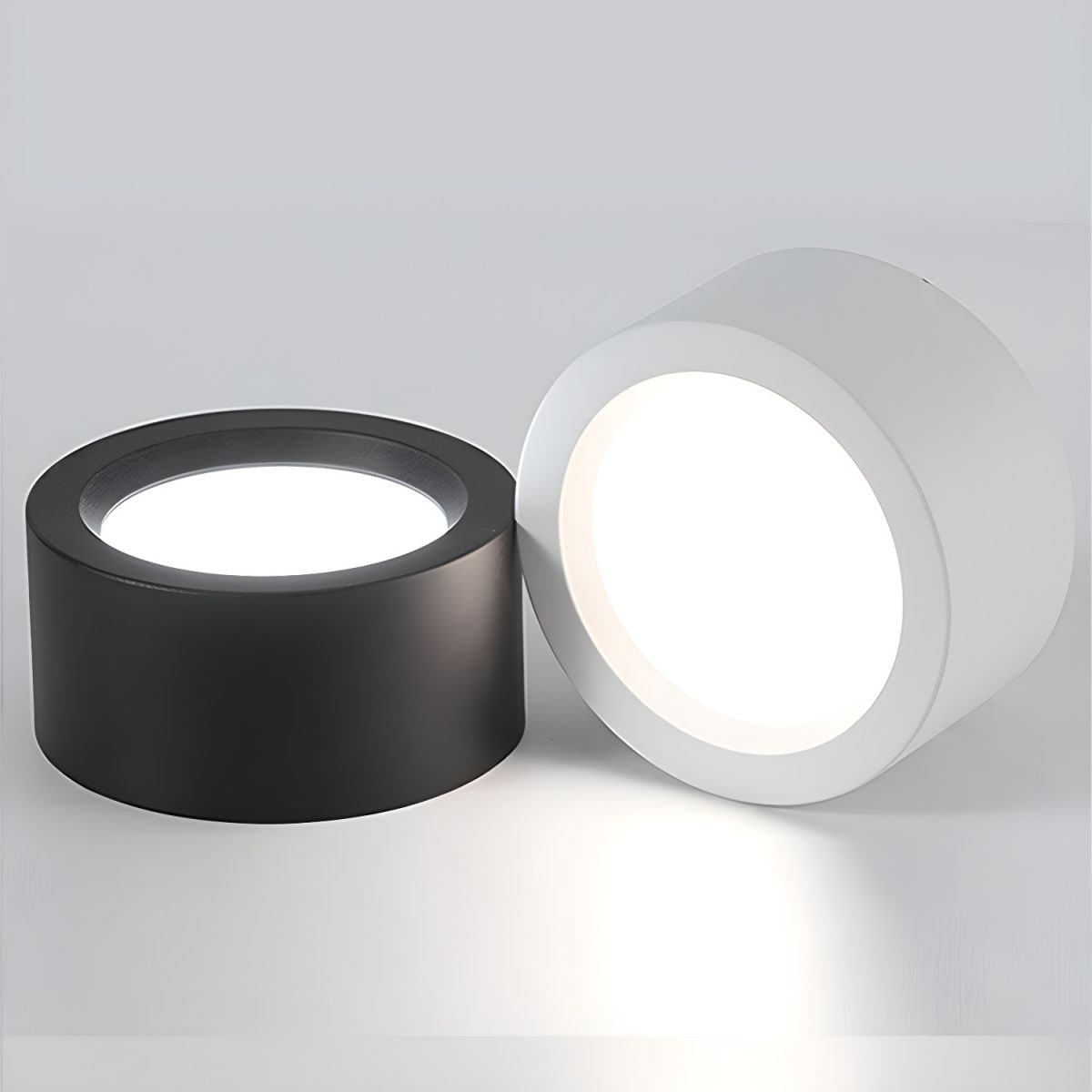 Lámpara LED de techo cilíndrica de montaje al ras con diseño moderno e iluminación energéticamente eficiente