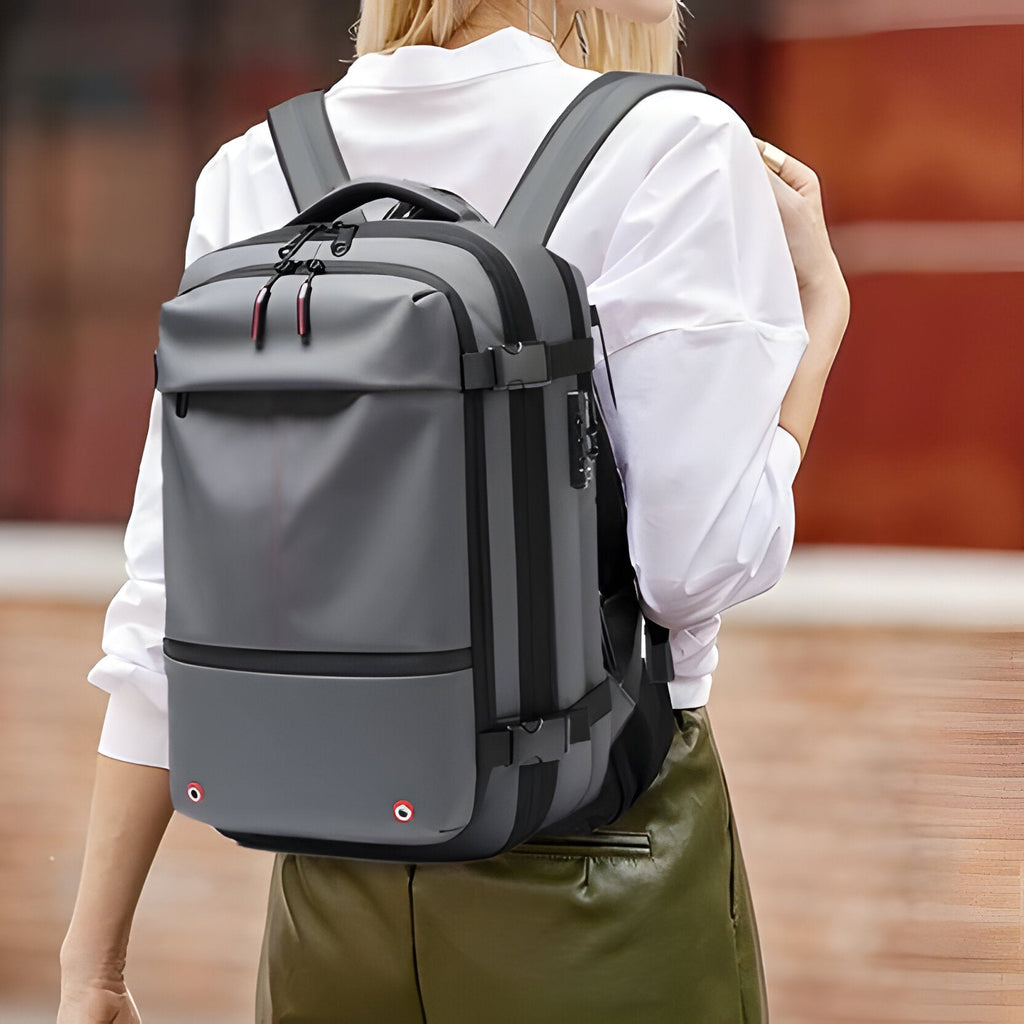 Structured Rucksack with Internal Compression System - product detail 12