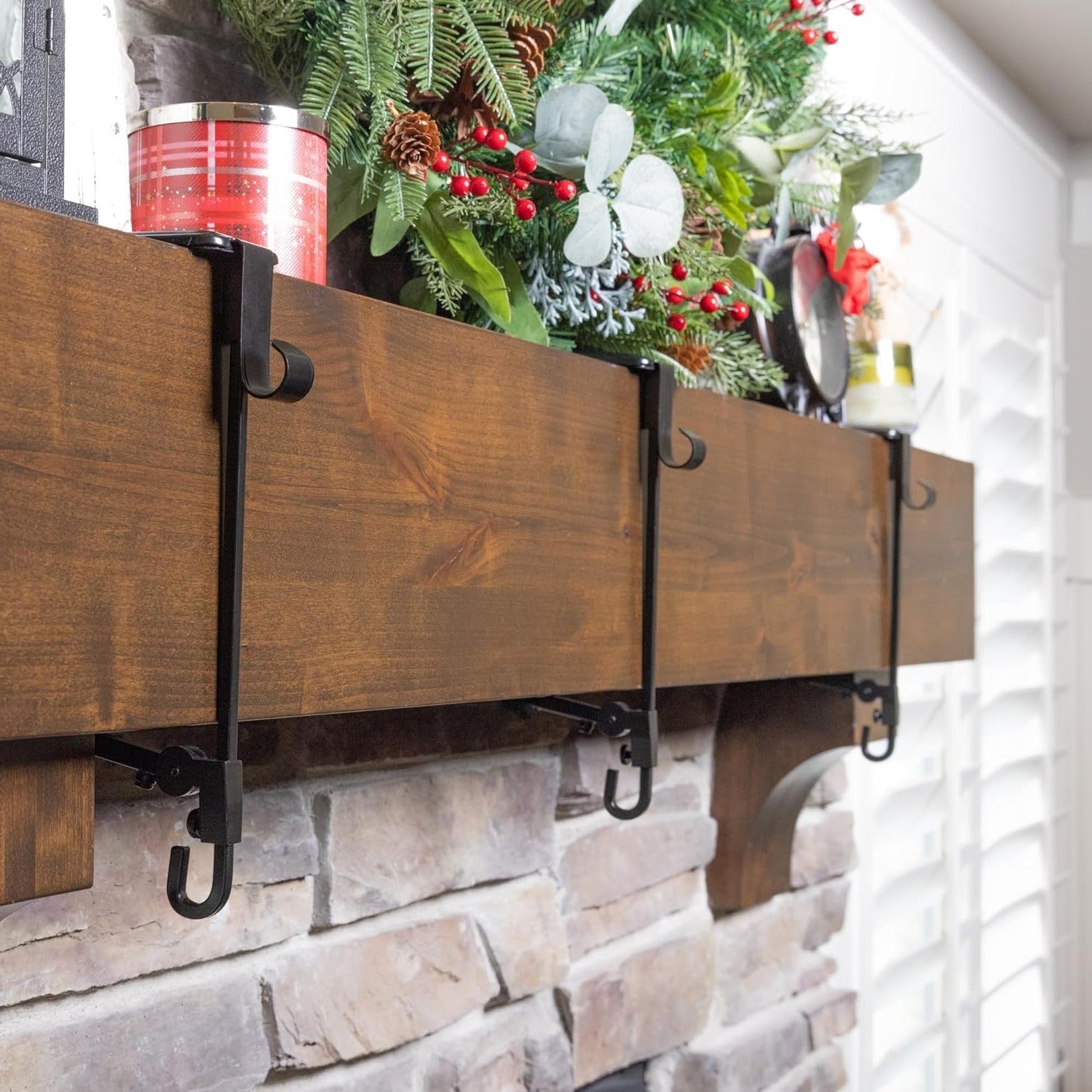 Adjustable Fireplace Stocking and Garland Hanger Set - product detail 10