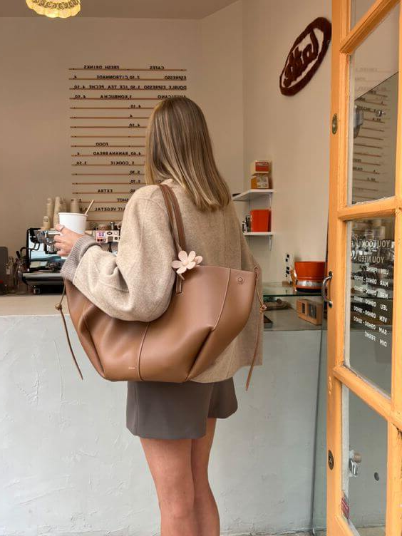 Vintage women's tote bag | Spacious shoulder bag - product image 4